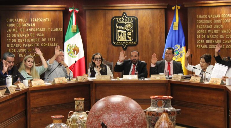 Se aprueban modificaciones a reglamentos y nuevos convenios en sesión ordinaria.